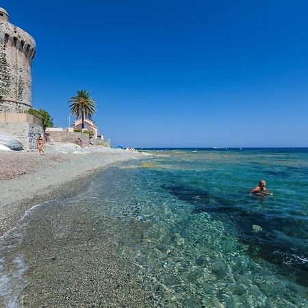Appartement Vue Sur Mer Santa-Maria-di-Lota Eksteriør bilde