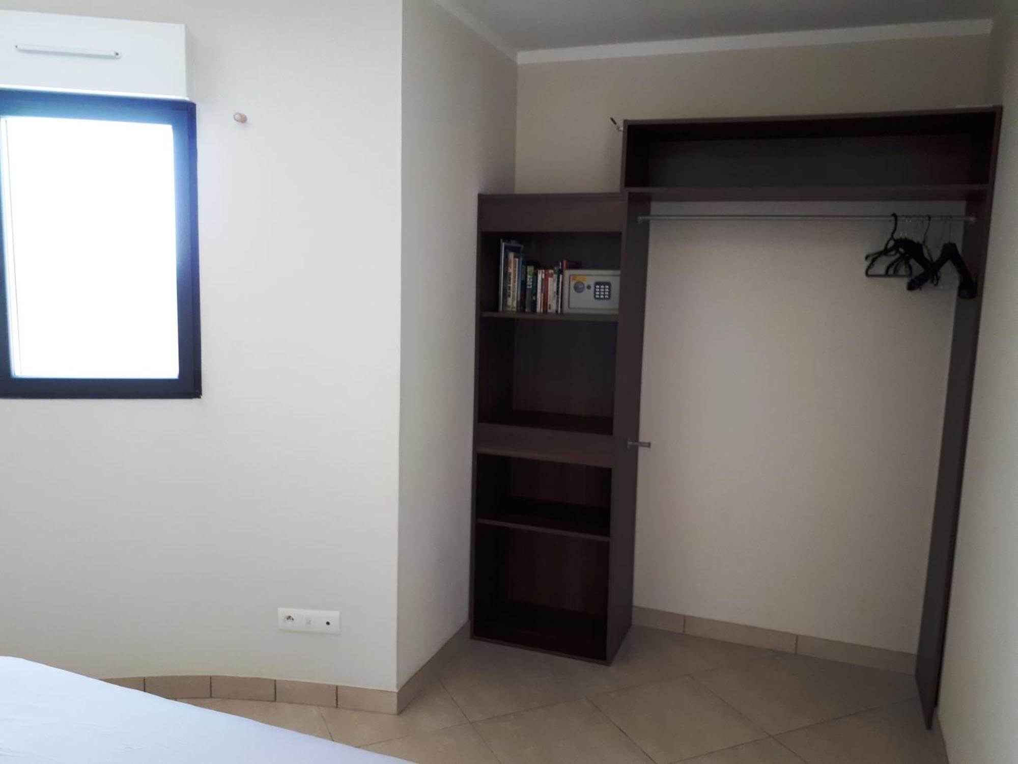 Appartement Vue Sur Mer Santa-Maria-di-Lota Eksteriør bilde