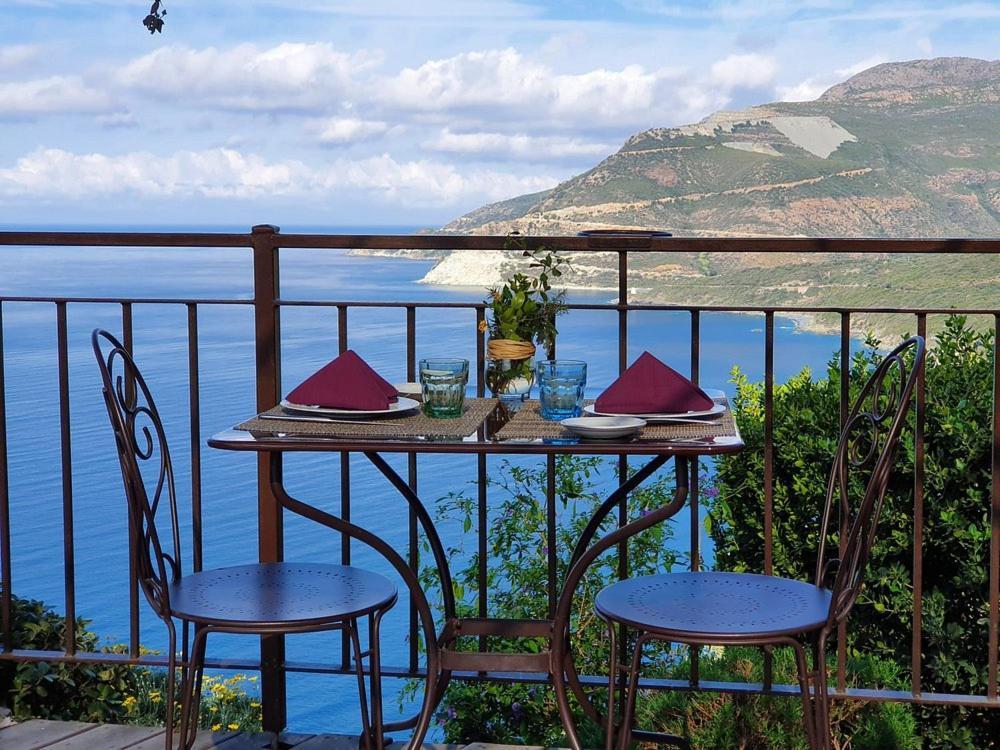 Appartement Vue Sur Mer Santa-Maria-di-Lota Eksteriør bilde